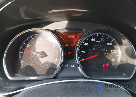 2014 Nissan Versa Note S (Sr)/S Plus/Sv z USA, uszkodzony, nr VIN 3N1CE2CP3EL419881